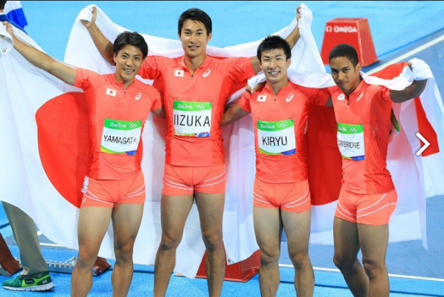 リオ五輪 男子400mリレー日本銀メダル 感動の瞬間 動画