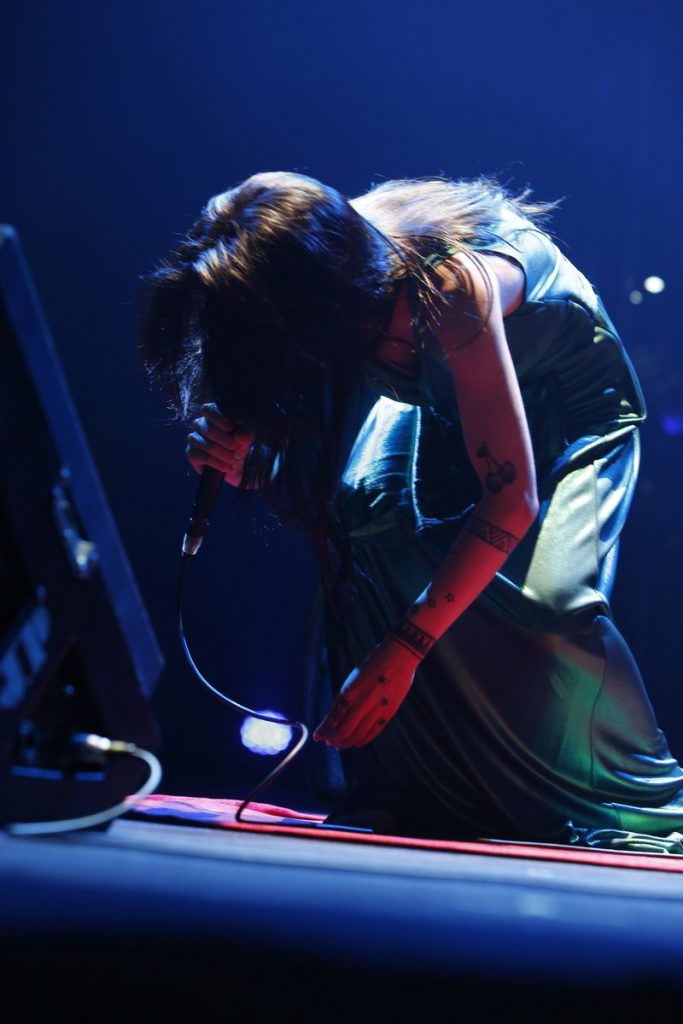 鬼束ちひろさんfns歌謡祭で 月光 を熱唱 感動して涙出た 動画あり